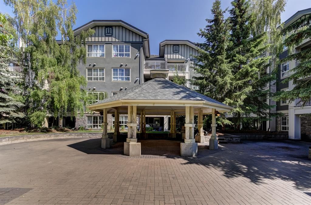 Main Photo: 457 35 Richard Court SW in Calgary: Lincoln Park Apartment for sale : MLS®# A2054820