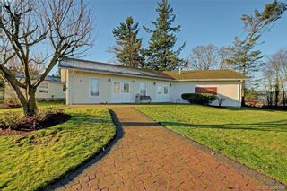 Photo 18: 24 Eagle Lane in VICTORIA: VR Glentana Manufactured Home for sale (View Royal)  : MLS®# 775804