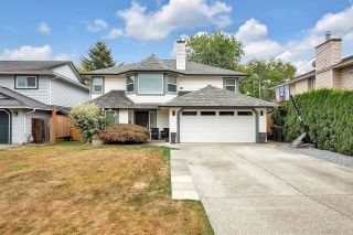 Photo 1: 9232 210 Street in Langley: Walnut Grove House for sale in "Country Grove" : MLS®# R2762772