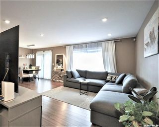 Photo 5: 318 Lehrer Manor in Saskatoon: Hampton Village Residential for sale : MLS®# SK968132