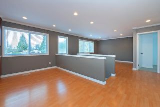Photo 7: 15236 FLAMINGO Place in Surrey: Bolivar Heights House for sale (North Surrey)  : MLS®# R2348989