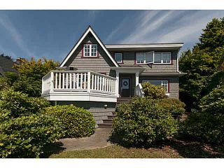 Photo 1: 354 TEMPE Crescent in NORTH VANC: Upper Lonsdale House for sale (North Vancouver)  : MLS®# V1134623