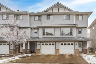 Photo 1: 29 Crystal Shores Cove: Okotoks Row/Townhouse for sale : MLS®# A2019169
