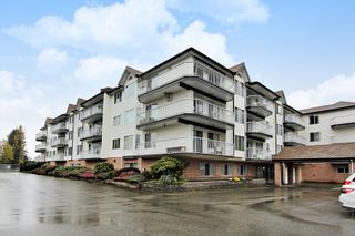 Photo 1: 207 33535 KING Road in Abbotsford: Poplar Condo for sale in "CENTRAL HEIGHTS MANOR" : MLS®# R2357537