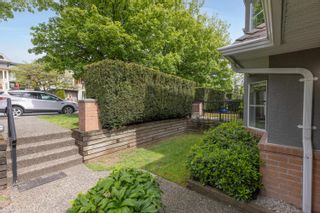 Photo 3: 2 245 E 5TH Street in North Vancouver: Lower Lonsdale Townhouse for sale : MLS®# R2879819