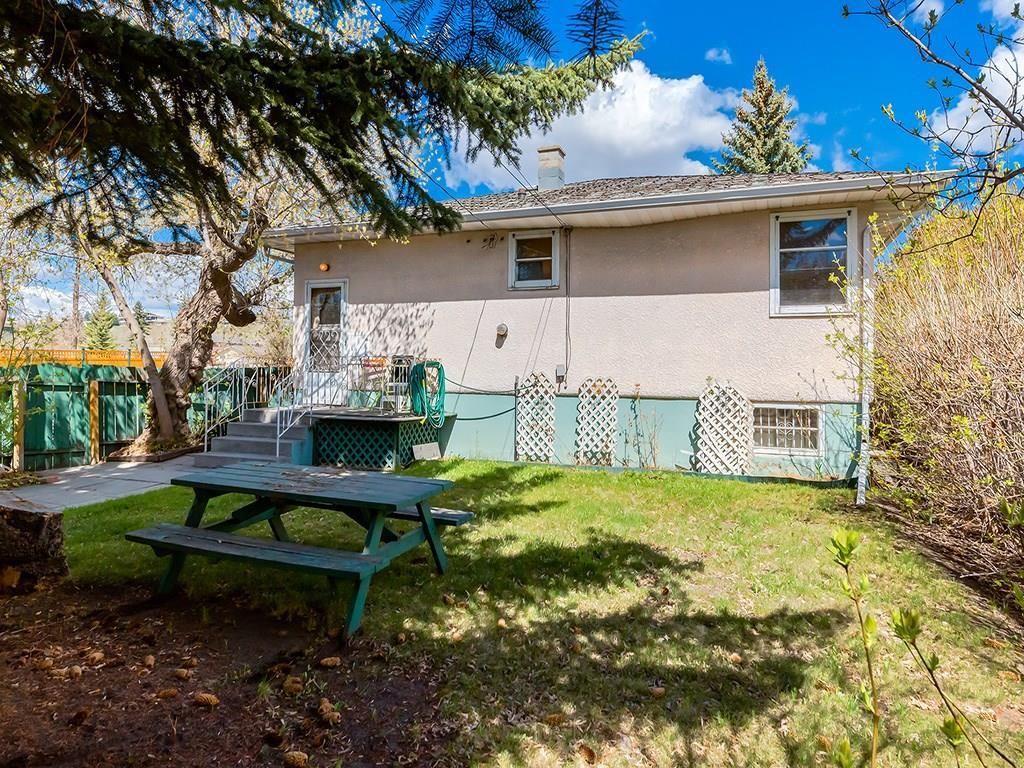 Photo 11: Photos: 2339 5 Avenue NW in Calgary: West Hillhurst Residential for sale : MLS®# C4183647