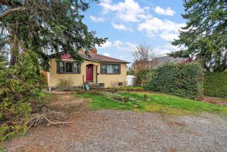 Photo 2: 920 Lodge Ave in Saanich: SE Quadra House for sale (Saanich East)  : MLS®# 957551