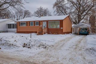 Photo 1: 10 Bayfield Avenue in Winnipeg: House for sale : MLS®# 202329072