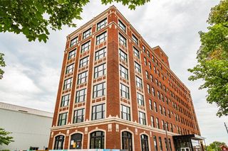 Photo 3: 286 Sanford Avenue N|Unit #601 & 701 in Hamilton: Office for lease : MLS®# H4084555