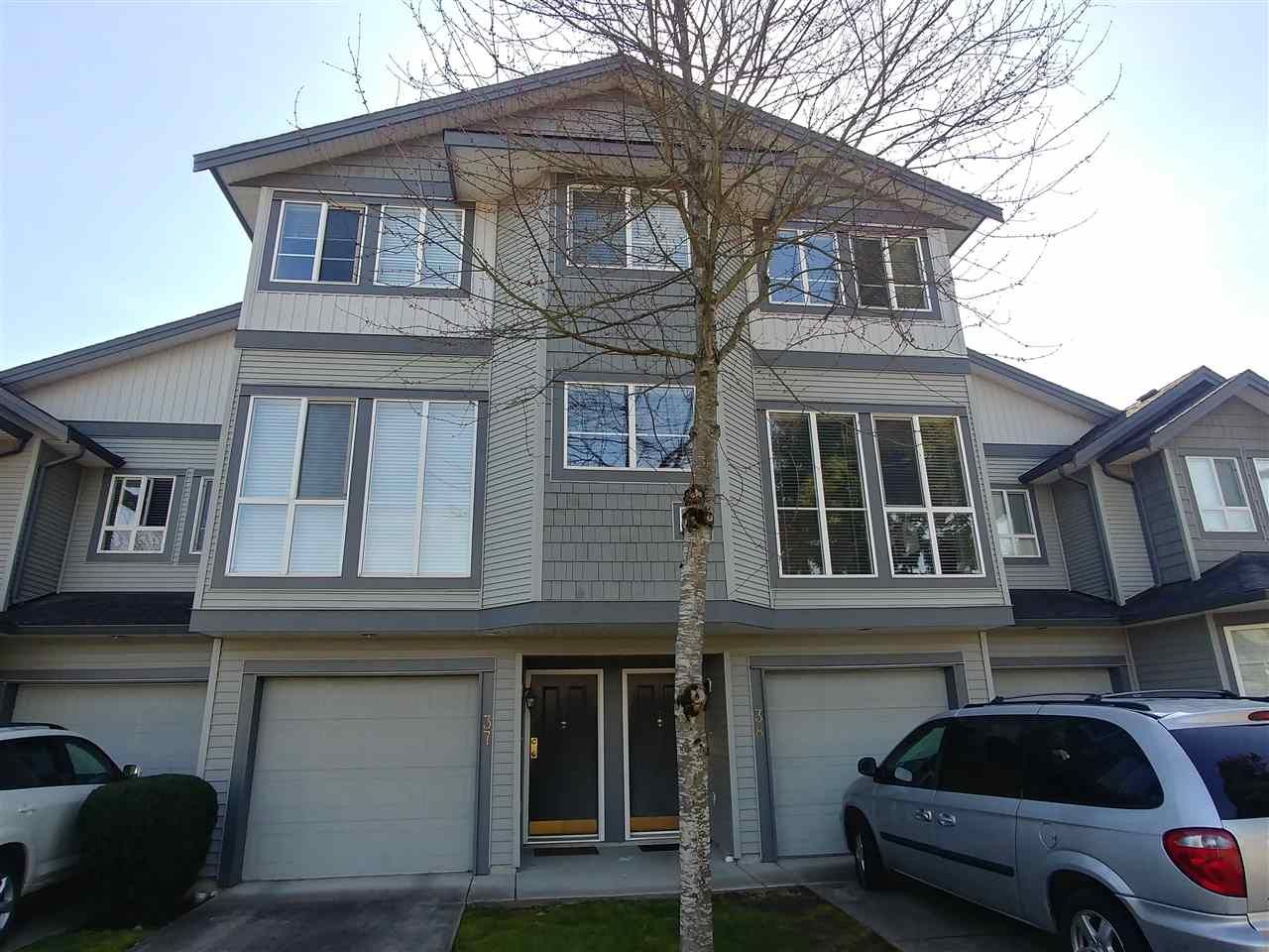 Main Photo: 38 7250 144 STREET in Surrey: East Newton Townhouse for sale : MLS®# R2339008