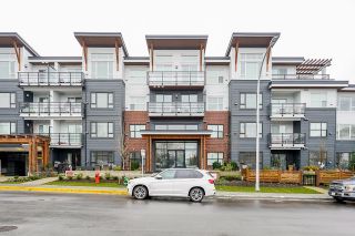Photo 2: 306 22136 49 AVENUE in Langley: Murrayville Condo for sale : MLS®# R2644030