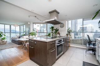 Photo 12: 2702 717 JERVIS Street in Vancouver: West End VW Condo for sale in "Emerald West" (Vancouver West)  : MLS®# R2860346