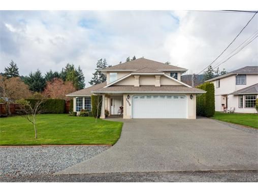 Main Photo: 2938 Robalee Pl in VICTORIA: La Goldstream House for sale (Langford)  : MLS®# 746414