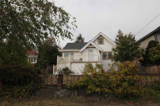 Photo 1: 748 E 8 Street in North Vancouver: Boulevard House for sale : MLS®# R2209277