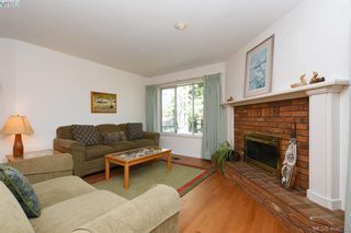 Photo 3: 3978 Hopkins Dr in VICTORIA: SE Maplewood House for sale (Saanich East)  : MLS®# 810909