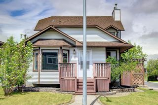 Photo 2: 160 Ventura Way NE in Calgary: Vista Heights Detached for sale : MLS®# A1225922
