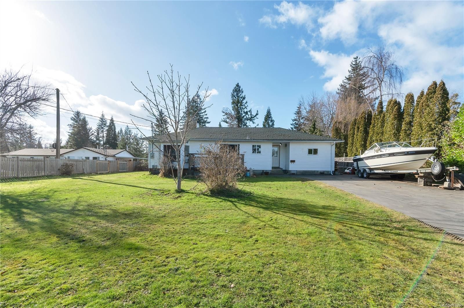 Main Photo: 4056 Barclay Rd in Campbell River: CR Campbell River North House for sale : MLS®# 893550