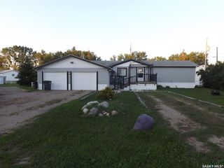 Photo 2: 317 Railway Crescent North in Midale: Residential for sale : MLS®# SK902704