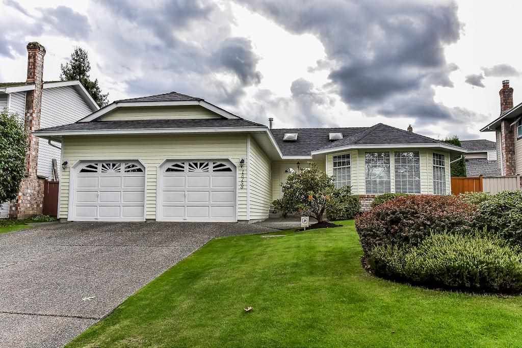 Main Photo: 15758 93A Avenue in Surrey: Fleetwood Tynehead House for sale in "BEL-AIR ESTATES" : MLS®# R2214972
