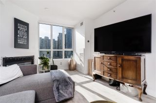 Photo 3: 1710 63 KEEFER Place in Vancouver: Downtown VW Condo for sale in "EUROPA" (Vancouver West)  : MLS®# R2551162