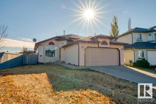 Photo 1: 3203 28 Avenue in Edmonton: Zone 30 House for sale : MLS®# E4318973