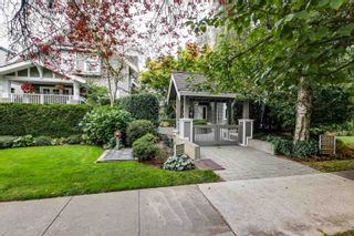 Photo 2: 1861 W 16TH Avenue in Vancouver: Kitsilano Townhouse for sale in "Shaughnessy Court" (Vancouver West)  : MLS®# R2724588