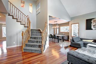 Photo 4: 256 Edgebank Circle NW in Calgary: Edgemont Detached for sale : MLS®# A2011895
