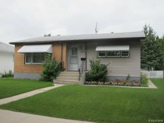 Photo 1:  in WINNIPEG: East Kildonan Residential for sale (North East Winnipeg)  : MLS®# 1421400