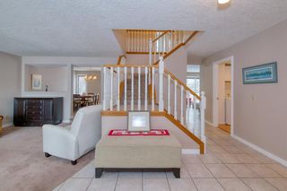 Photo 4: 52 Woodhaven Road SW in Calgary: Woodbine Detached for sale : MLS®# A2020899