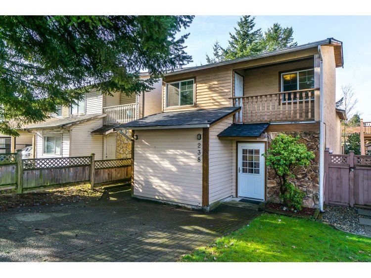 Main Photo: 238 DAVIS Crescent in Langley: Aldergrove Langley House for sale in "Springfield" : MLS®# R2030674