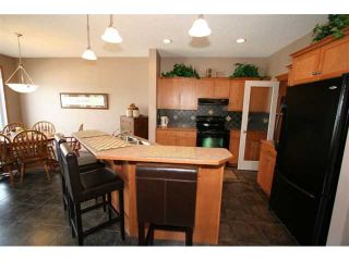Photo 4: 107 CRESTMONT Drive SW in : Crestmont Residential Detached Single Family for sale (Calgary)  : MLS®# C3471222