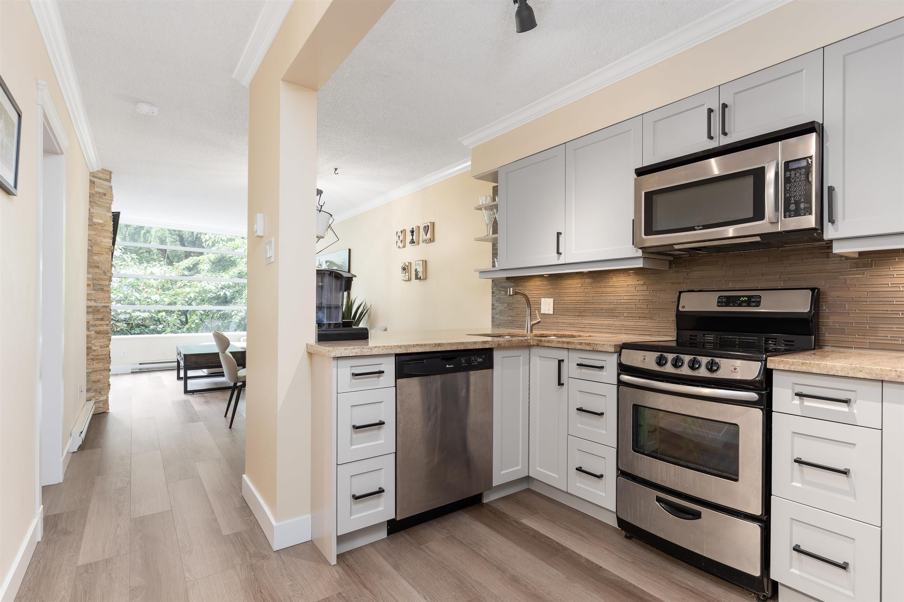Main Photo: 303 1225 BARCLAY Street in Vancouver: West End VW Condo for sale in "LORD YOUNG TERRACE" (Vancouver West)  : MLS®# R2702223