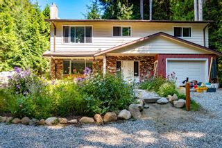 Photo 1: 2066 LOWER Road: Roberts Creek House for sale (Sunshine Coast)  : MLS®# R2806071