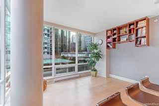 Photo 15: 402 590 NICOLA Street in Vancouver: Coal Harbour Condo for sale in "CASCINA" (Vancouver West)  : MLS®# R2743839