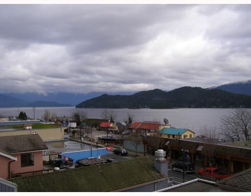 Main Photo: 11 291 PERIWINKLE Lane in Gibsons: Gibsons &amp; Area Condo for sale in "GOWER GARDENS" (Sunshine Coast)  : MLS®# V809153