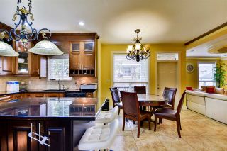 Photo 4: 5920 129A Street in Surrey: Panorama Ridge House for sale : MLS®# R2153275