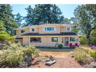 Photo 2: 2817 Murray Dr in VICTORIA: SW Portage Inlet House for sale (Saanich West)  : MLS®# 738601