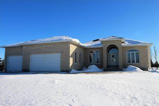 Photo 1: 112 Kosty Lane in Winnipeg: Ramblewood Residential for sale (2M)  : MLS®# 202302176