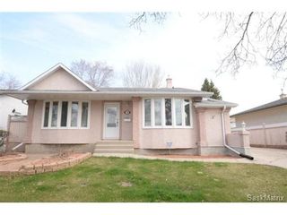 Photo 1: 54 FUHRMANN Crescent in Regina: Walsh Acres Single Family Dwelling for sale (Regina Area 01)  : MLS®# 498152
