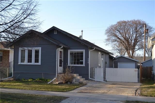 Main Photo: 139 E Whittier Avenue in Winnipeg: East Transcona House for sale (3M)  : MLS®# 1909867