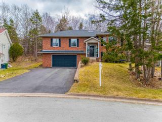 Photo 1: 21 Adlington Court in Bedford: 20-Bedford Residential for sale (Halifax-Dartmouth)  : MLS®# 202307195