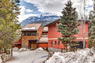 Photo 2: 9344 EMERALD Drive in Whistler: Emerald Estates House for sale in "EMERALD ESTATES" : MLS®# R2706902