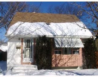 Photo 1: 585 GAREAU Street in WINNIPEG: St Boniface Residential for sale (South East Winnipeg)  : MLS®# 2802222