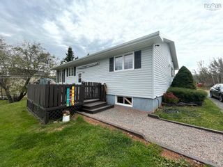 Photo 3: 58 Baseline Road in Truro Heights: 104-Truro / Bible Hill Residential for sale (Northern Region)  : MLS®# 202224004