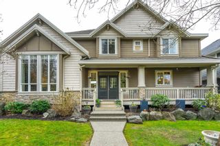 Photo 2: 9380 207A Street in Langley: Walnut Grove House for sale : MLS®# R2670560