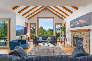 Photo 2: 1 2658 RHUM & EIGG Drive in Squamish: Garibaldi Highlands House for sale : MLS®# R2855969