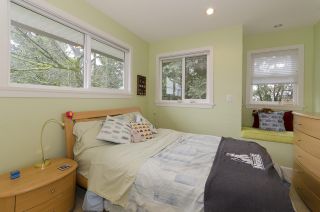 Photo 10: 877 ROSS Road in North Vancouver: Lynn Valley House for sale : MLS®# R2028383