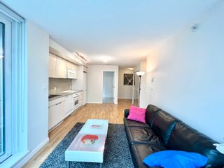 Photo 5: 307 233 ROBSON Street in Vancouver: Downtown VW Condo for sale in "TV TOWER 2" (Vancouver West)  : MLS®# R2740882