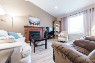 Photo 10: 114 HARMONY Lane in Steinbach: R16 Residential for sale : MLS®# 202224698