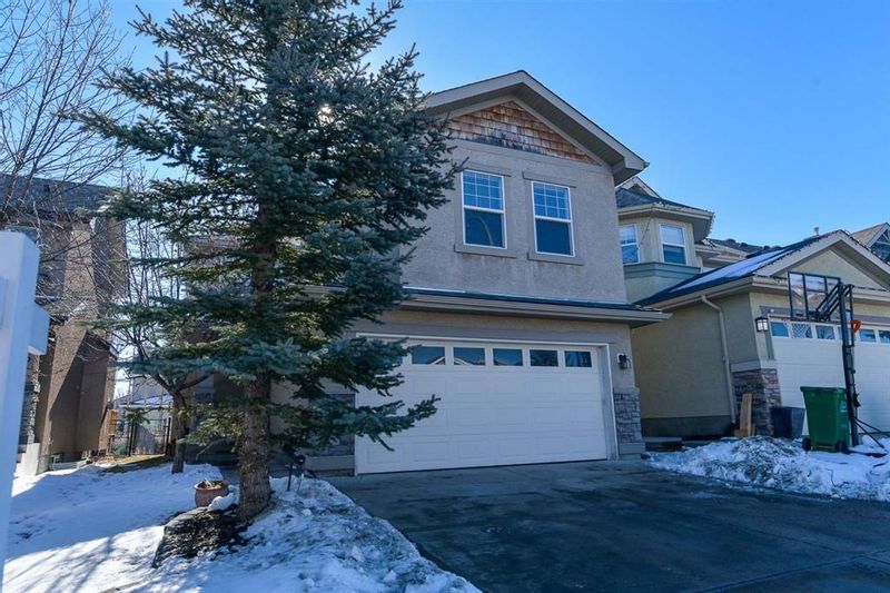 FEATURED LISTING: 32 Everwillow Green Southwest Calgary
